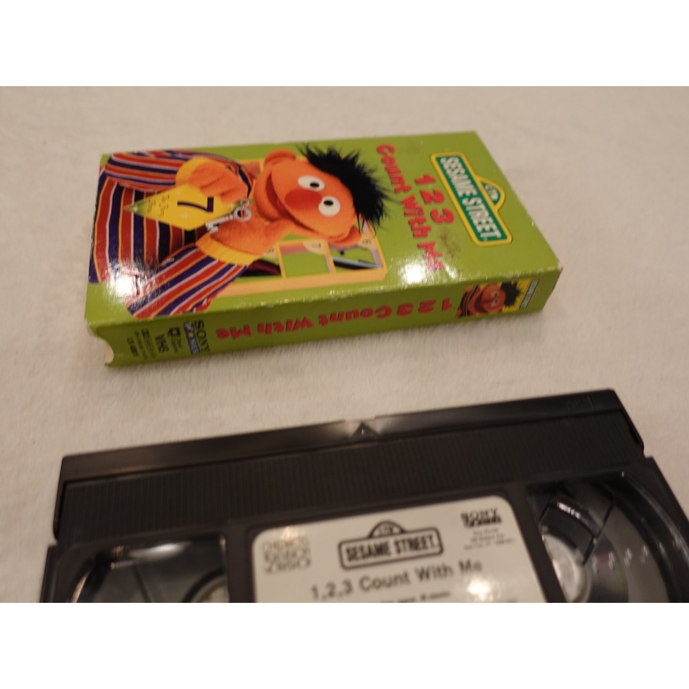 Sesame Street 123 Count With Me VHS Tape 1997 Sony Wonder Elmo Ernie Counting - Picture 7 of 9